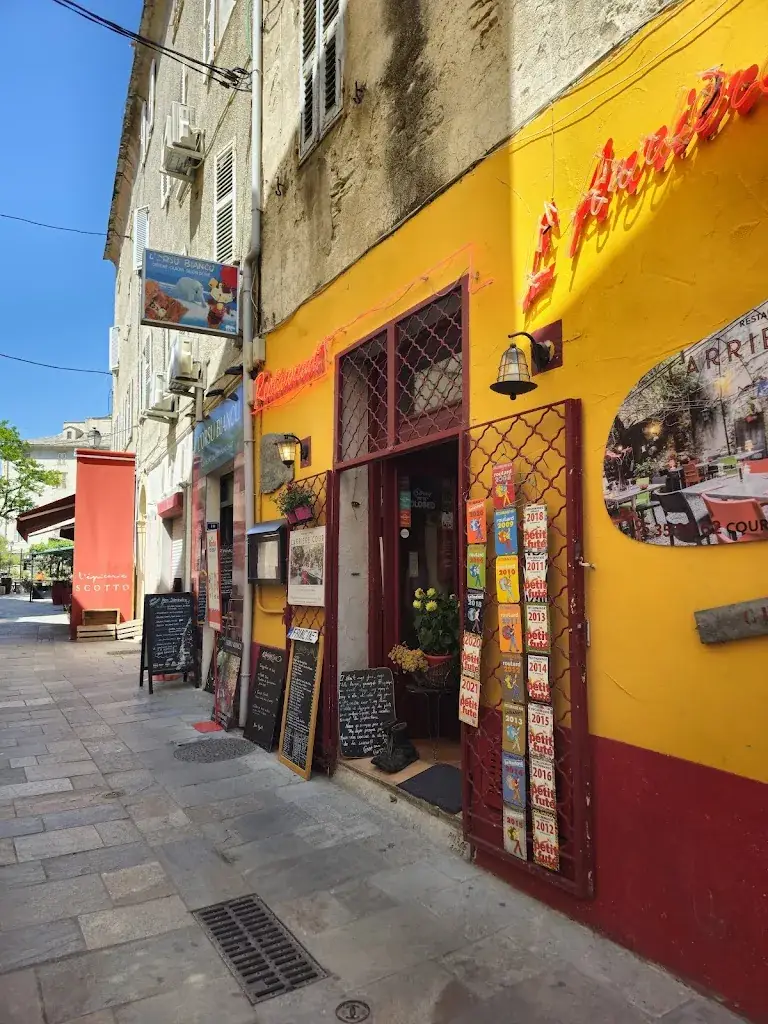 Restaurant L'Arrière Cour restaurant in Saint-Florent
