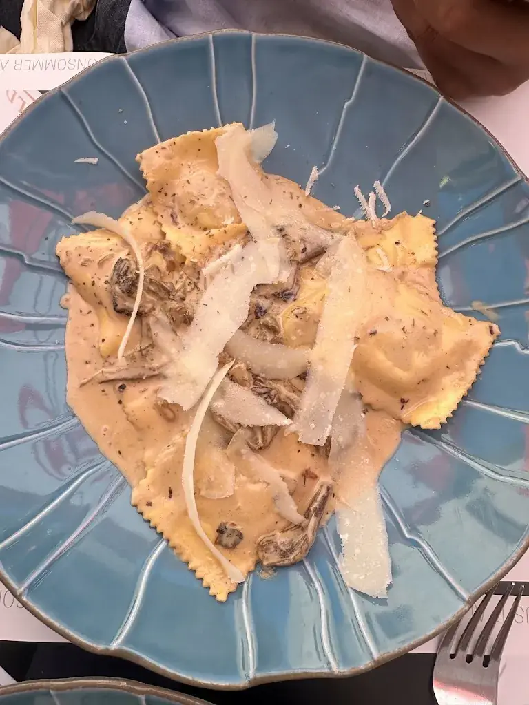 Ева Яблокова_Restaurant l'Ampugnani - Mattei Patrice_Porta_review