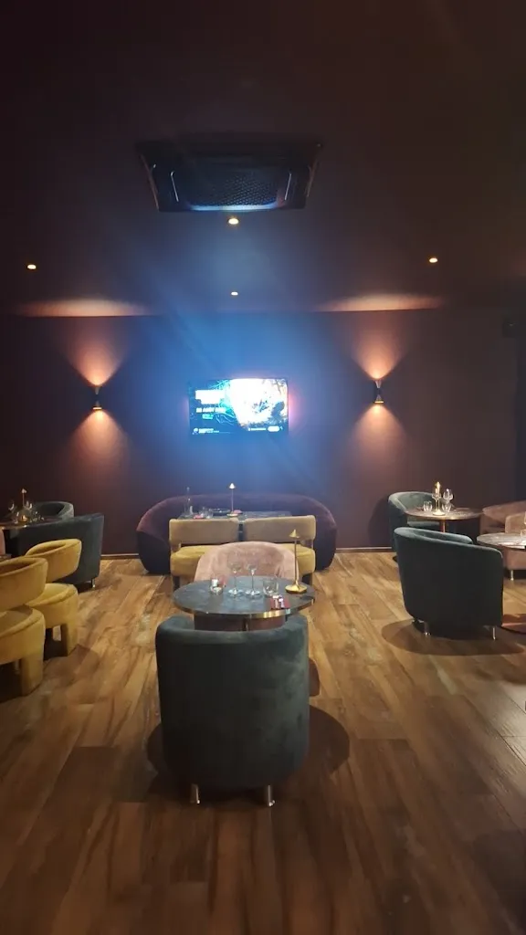 Pauline_RESTAURANT ATMOSPHERE LOUNGE & SPA_Biguglia_review