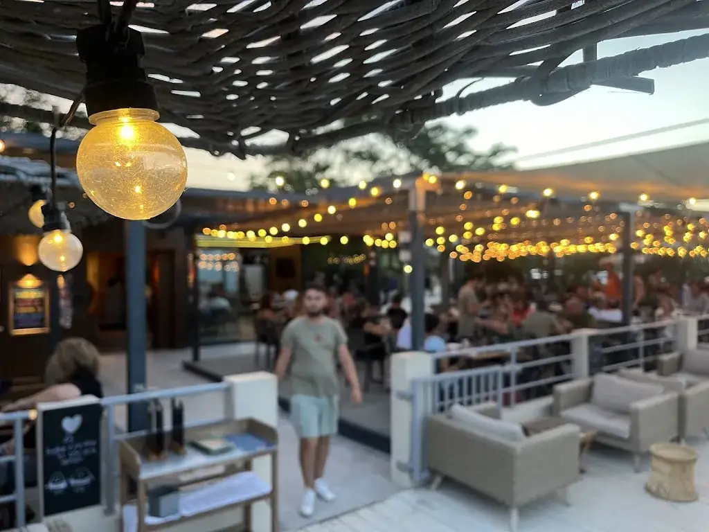 Johan grobler_Bar de la Plage_Furiani_review