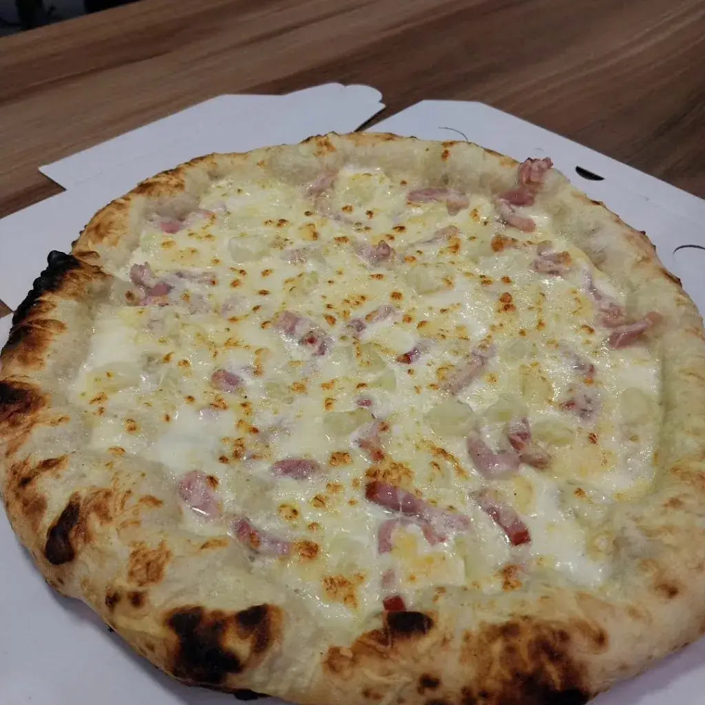 Pizzaiolo pasqua ristorante a Biguglia