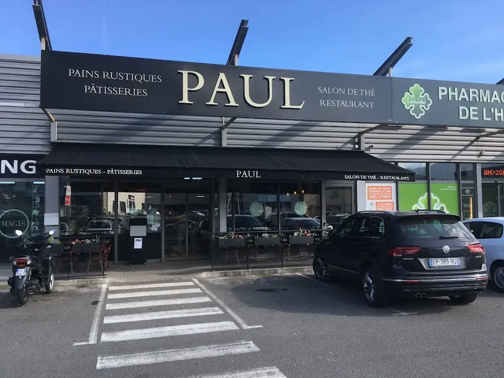 PAUL Restaurant in Biguglia