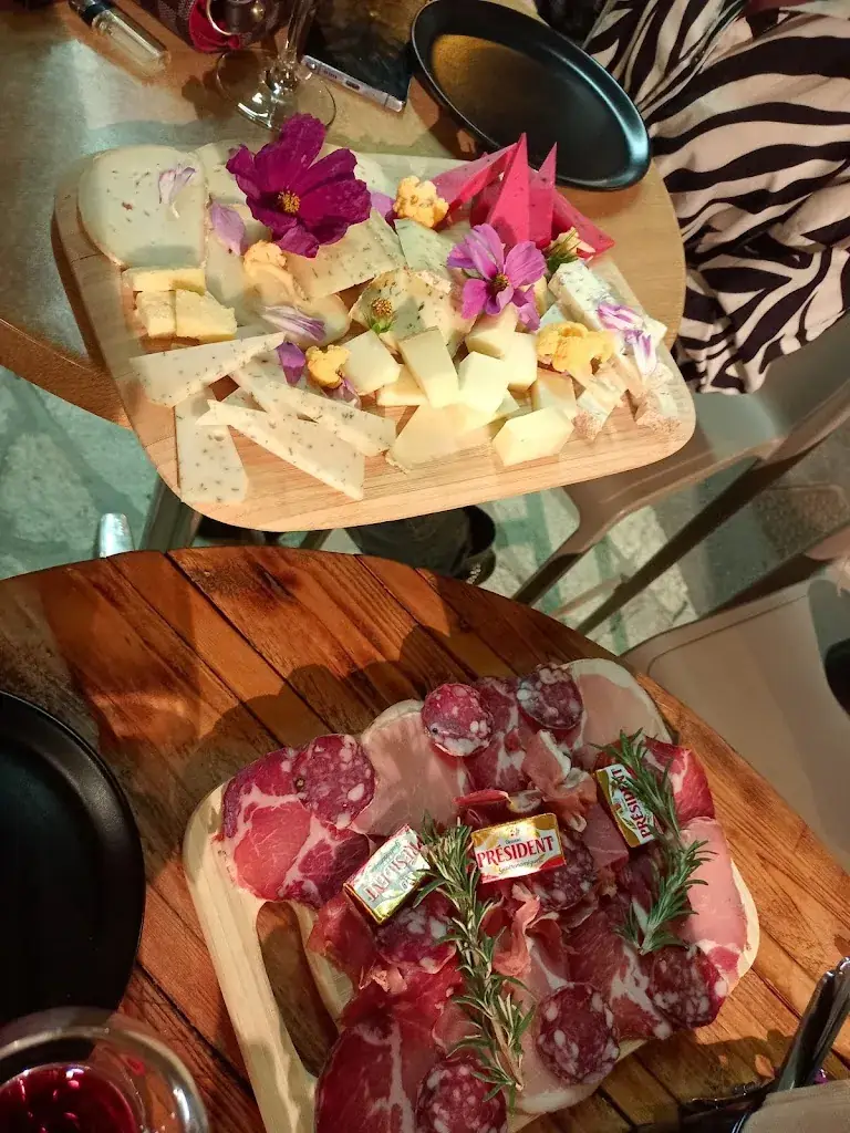 sylvie pasqualini_U CASGILE Bar à fromages_Biguglia_review