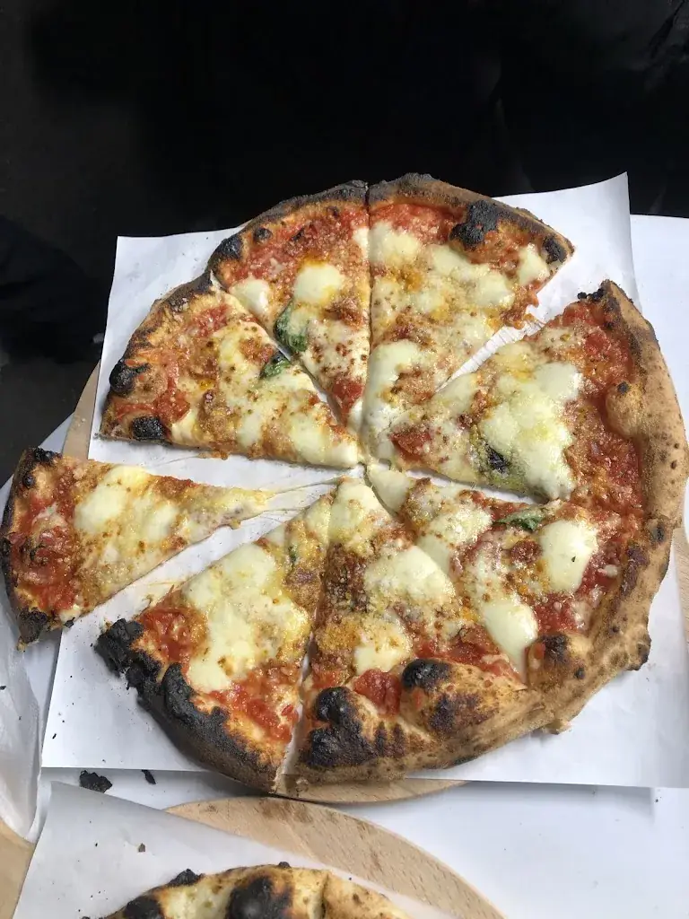 Dariush Rouhani_Gió Pizza_Biguglia_review