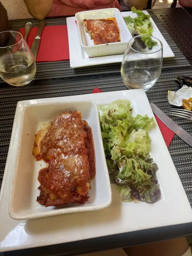 Emma Samin_Osteria u russucciu_Corte_review