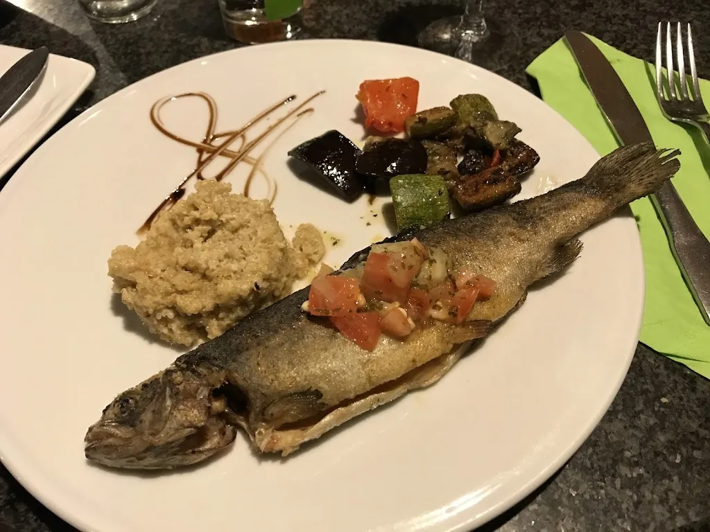 Anna Vaňková_U Museu_Corte_review