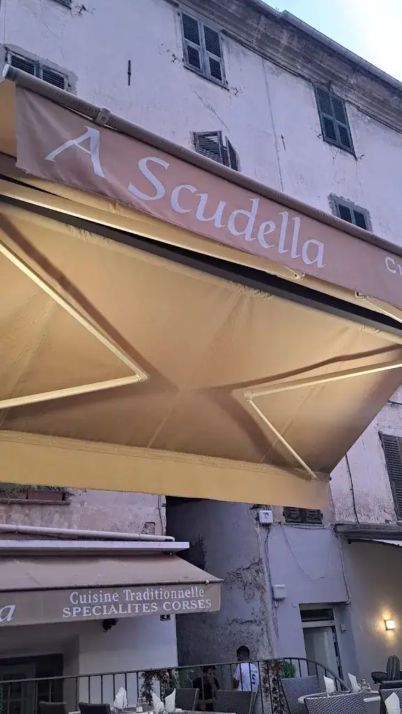 Andreas Schogger_A Scudella_Corte_avis