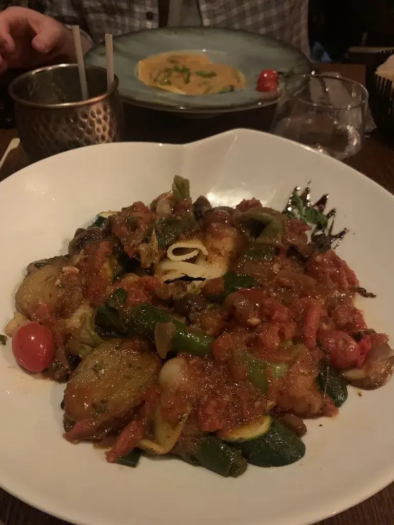 Fran Wicks_Le 24_Corte_review