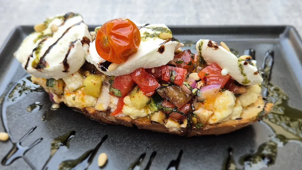 Restaurants L'Authentic_Corte_slider_image_2