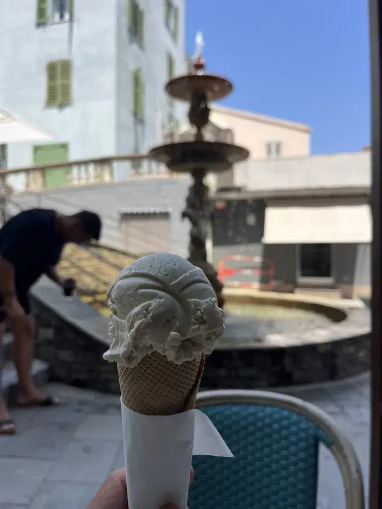 楊儒_A bocca_Corte_review