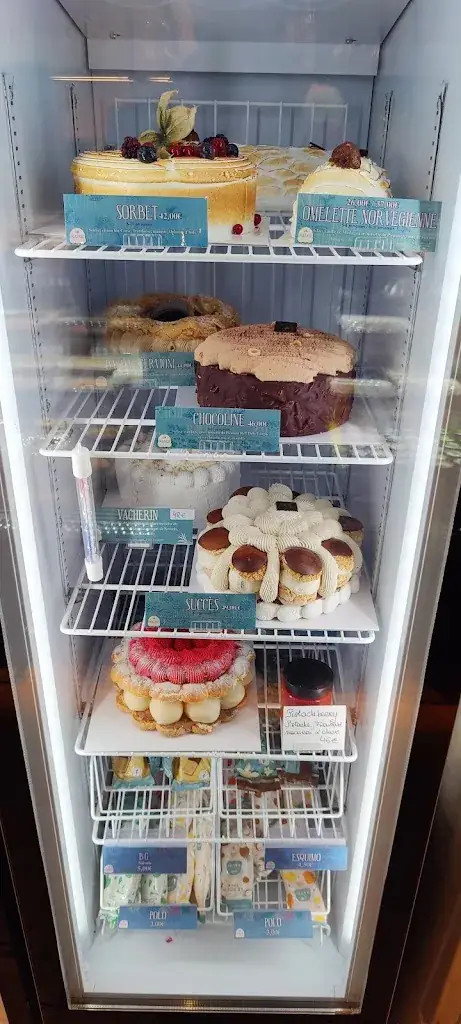 Sasa Endler_A bocca_Corte_review