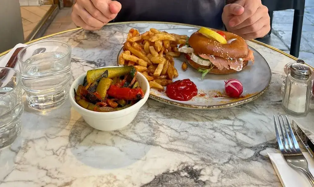 Sylvia Wuttke_Coffee Cortenais_Corte_review