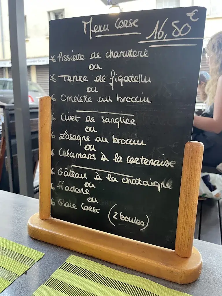 Menu_A La Pasta_Corte_image_2