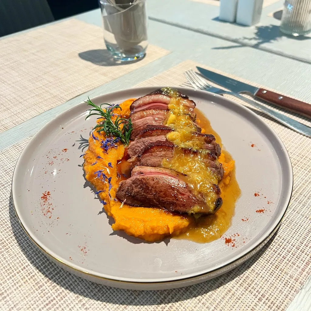 Paglia Orba_Corte_slider_image_2