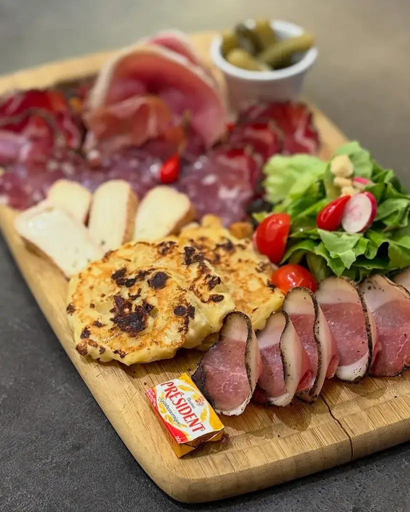 Restaurant-Brasserie Le Carré d’As_Morosaglia_slider_image_2