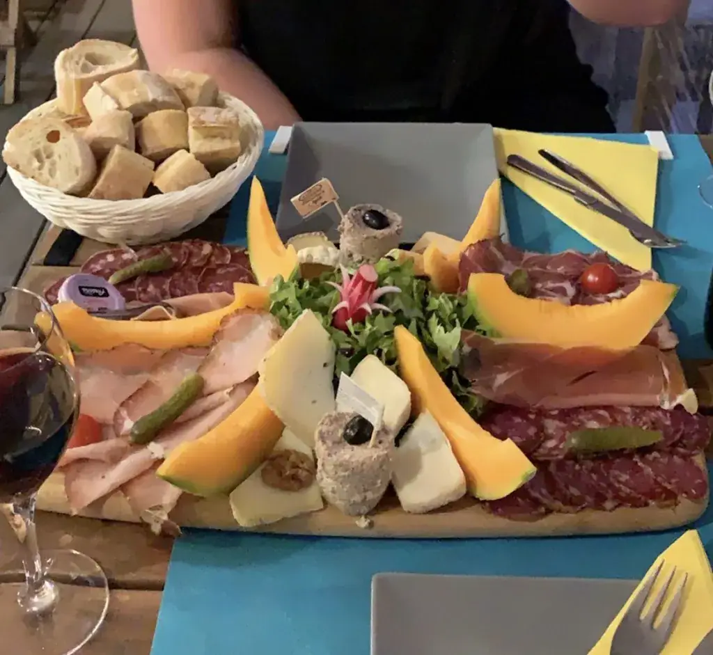 Morten Fremnesvik_A casetta_Calvi_review