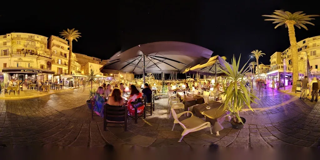 Le Comme Chez Soi restaurant in Calvi