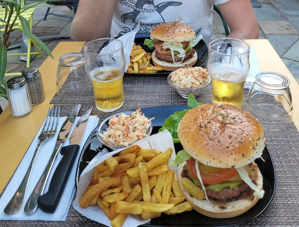 Ella -_Complètement Givrés_Calvi_review