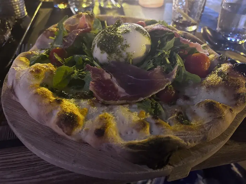 Arlena Morkan_Captain Resto_Calvi_review