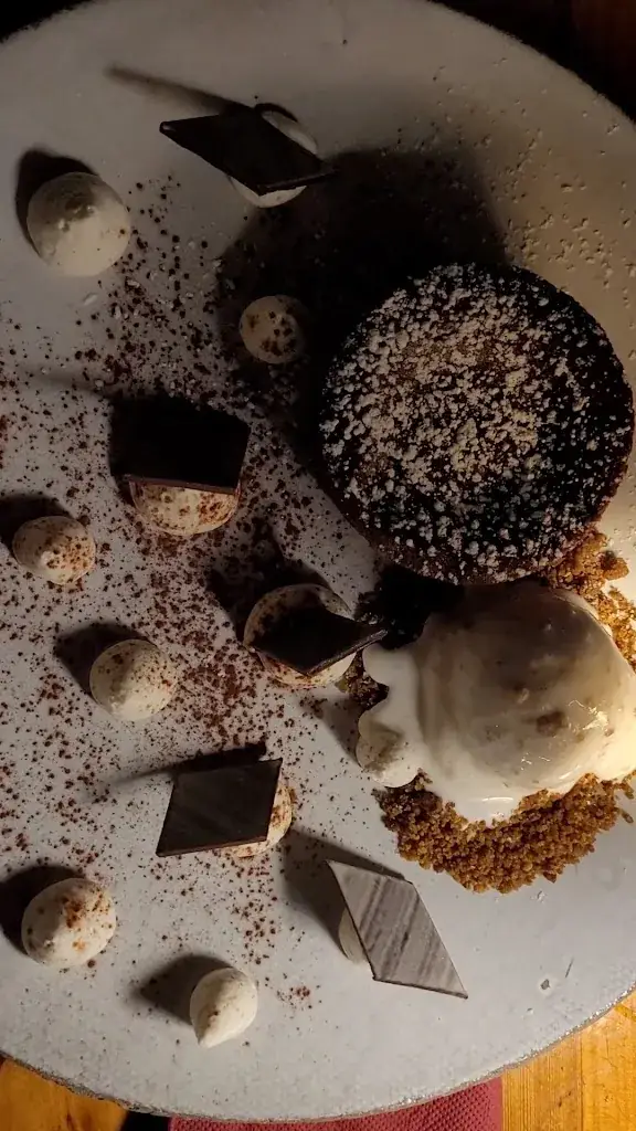 Captain Resto_Calvi_slider_image_1