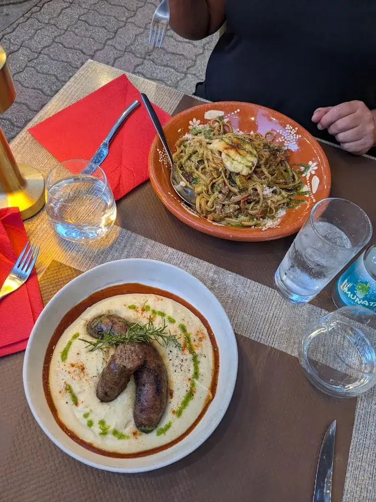 Joseph King_U Casanu_Calvi_review