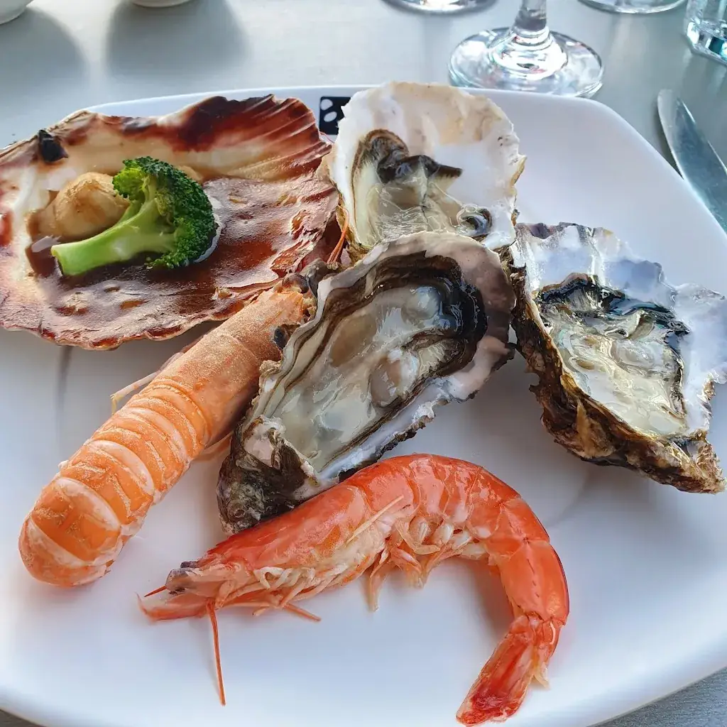 panda wok Cessy_Cessy_slider_image_3