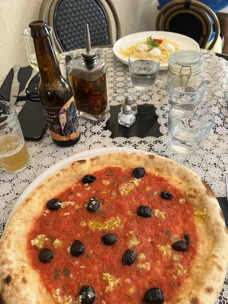 Tobias Löwenthal_Mamma Lucia_Calvi_review