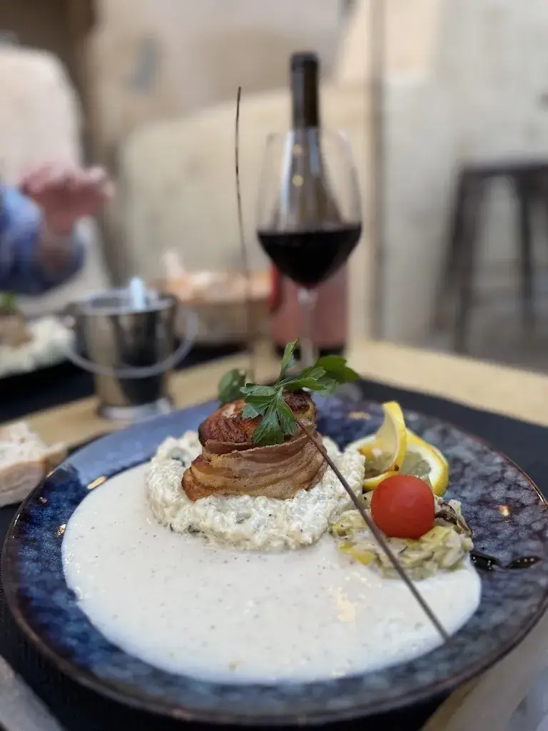 Arturas Overas_La Voûte_Calvi_review