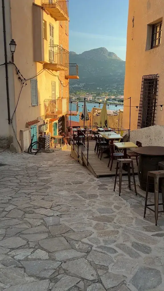 La Voûte_Calvi_slider_image_2