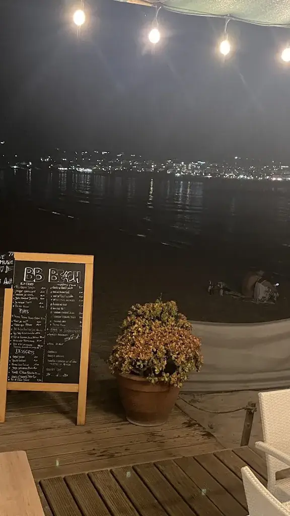 Maryse GAUTHIER_BB Beach Calvi_Calvi_review