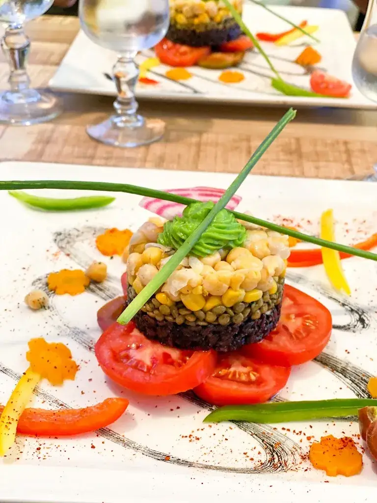 Magdalena P._A Candella_Calvi_review