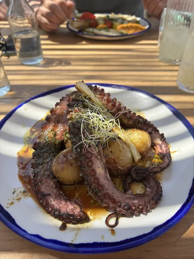 Nathalie Alexander_Nina Plage Calvi_Calvi_recensione