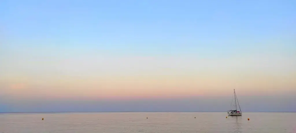 Remi Mathieu_La baraque Pietranera_San-Martino-di-Lota_review