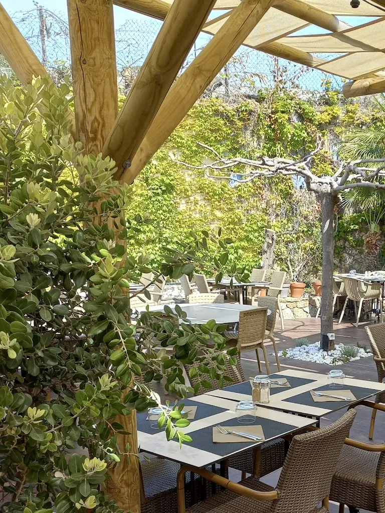 La Terrasse du Port restaurant in Lumio
