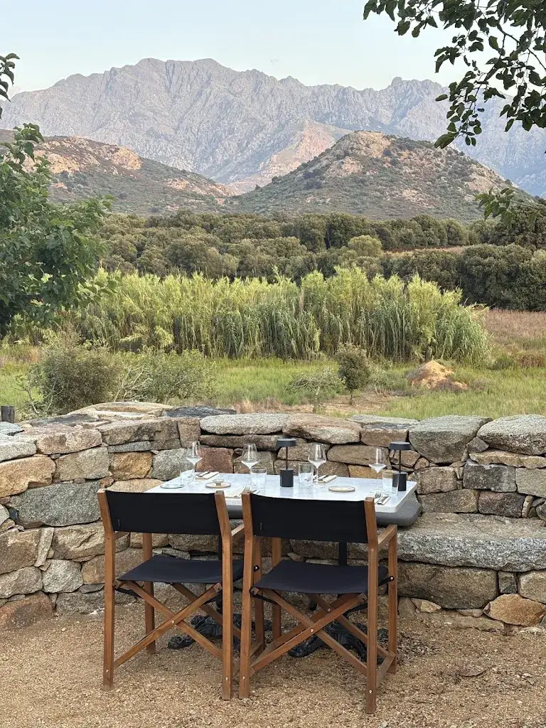 Anais CASALTA_FALASCA Table de terroir_Lumio_review