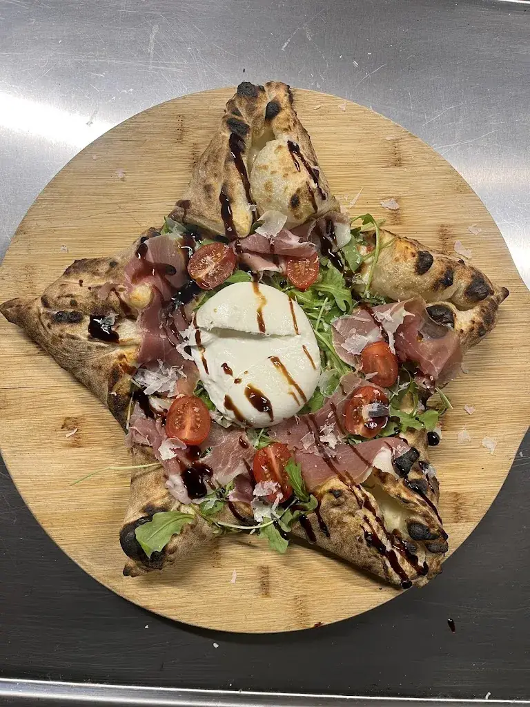 Pizzeria a gravona peri restaurante en Peri