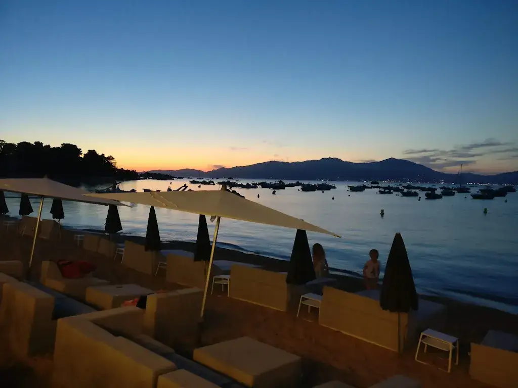 Jodie Ridewood_L'Estate_Pietrosella_review