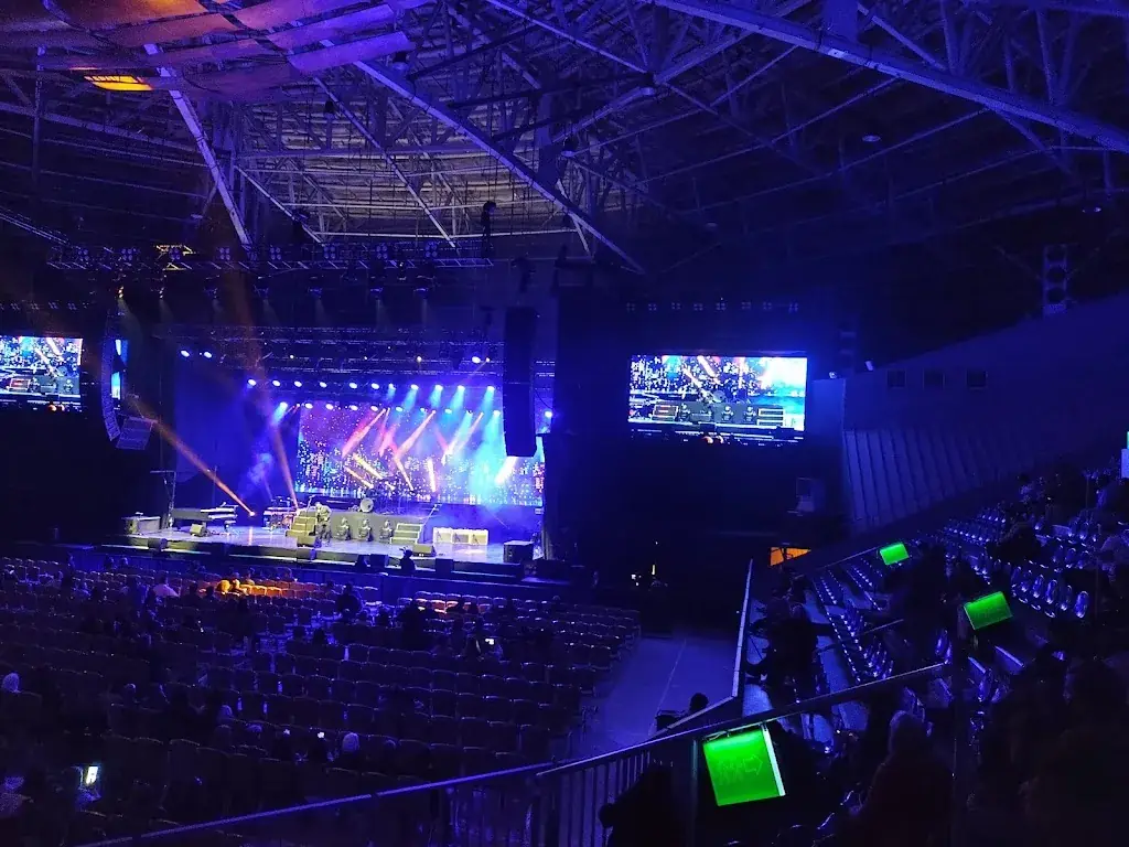 Cristian Álvarez Correa_Monticello_Chile_review