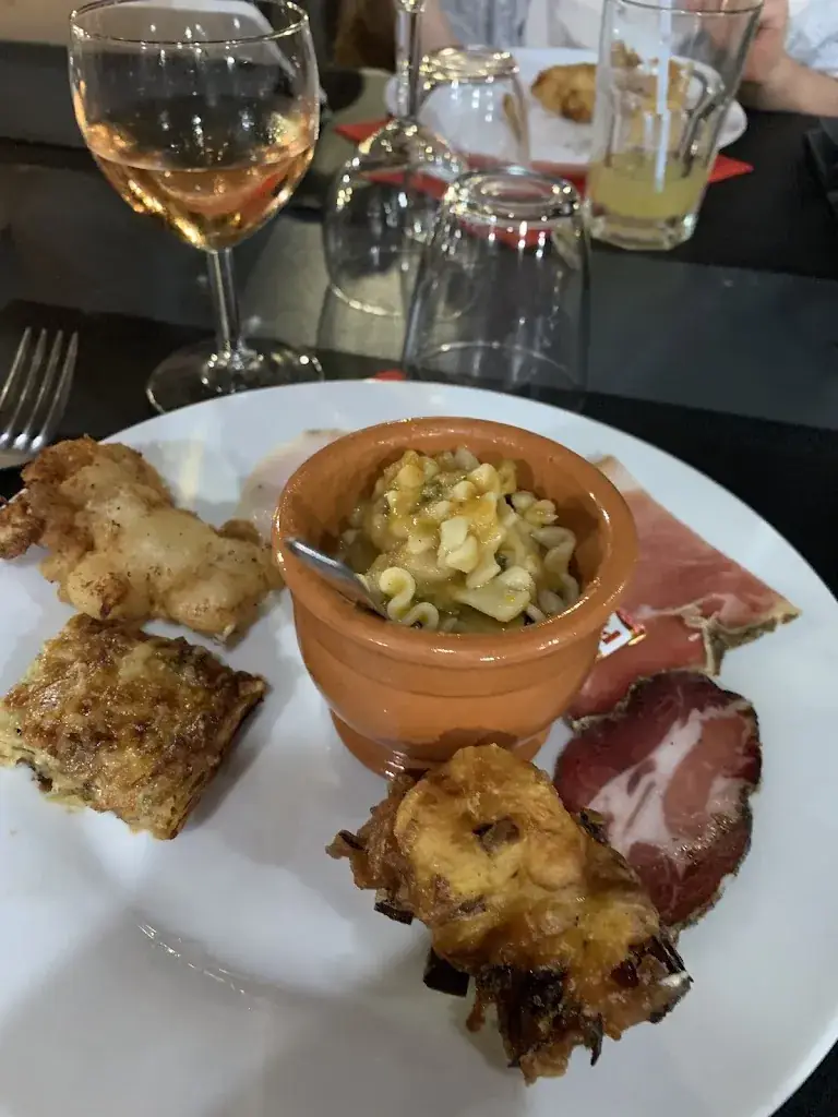 valérie EVRARD_A Stalla Di Paulina_Santa-Lucia-di-Moriani_review