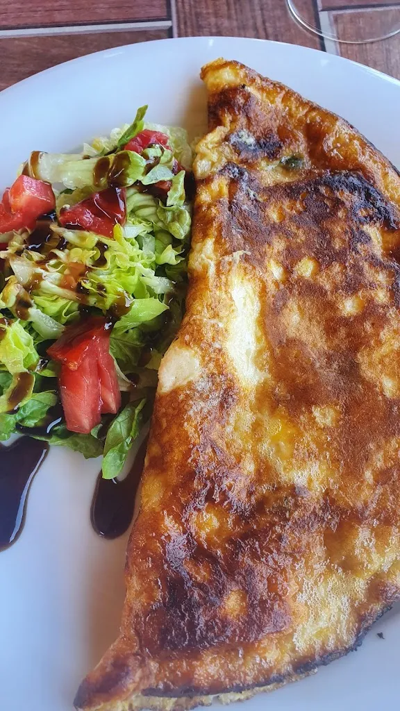 Melissa Warren-Garcia_Auberge Bella Vista_Santa-Lucia-di-Moriani_review