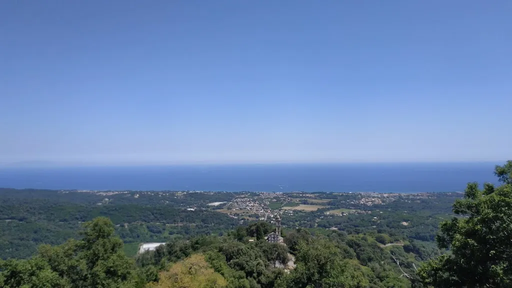 Mylène BELOT_Auberge Bella Vista_Santa-Lucia-di-Moriani_review