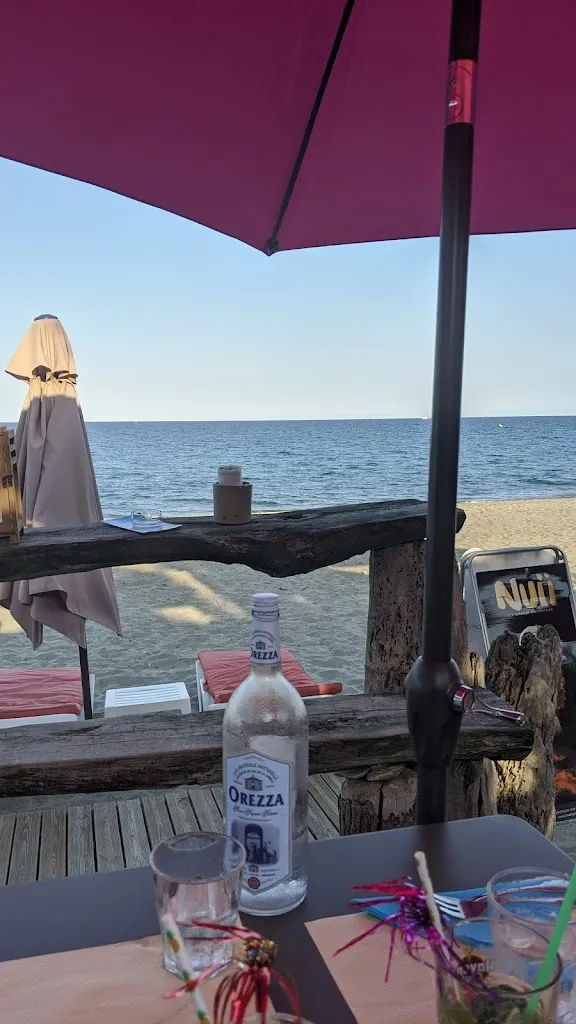 Matthias Nitschke_Paillotte U Punticchiu_Santa-Lucia-di-Moriani_review