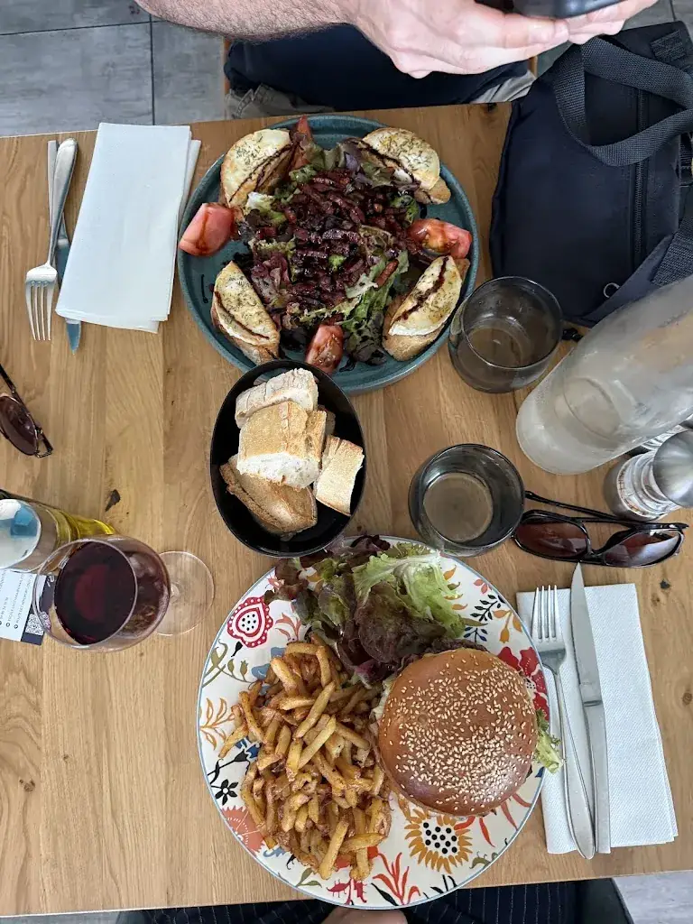 Bonnie A_Restaurant L'Escale_Lucciana_review