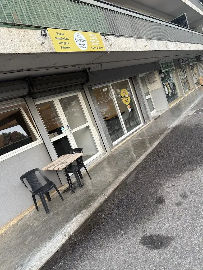 Smash burger et tacos Restaurant in Lucciana