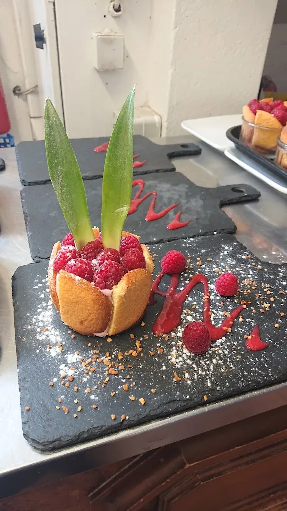 Dorin Ianc_Le Vesuvio 2B_Borgo_review