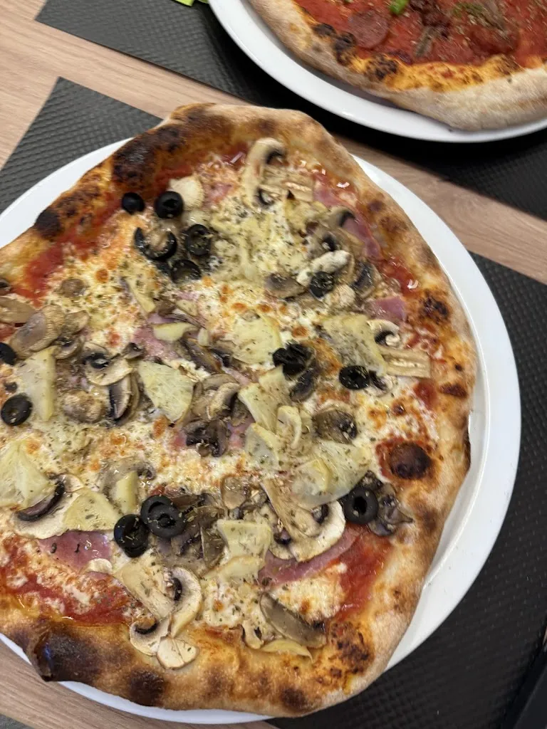 Charlotte_MAMMA MIA_Gex_review