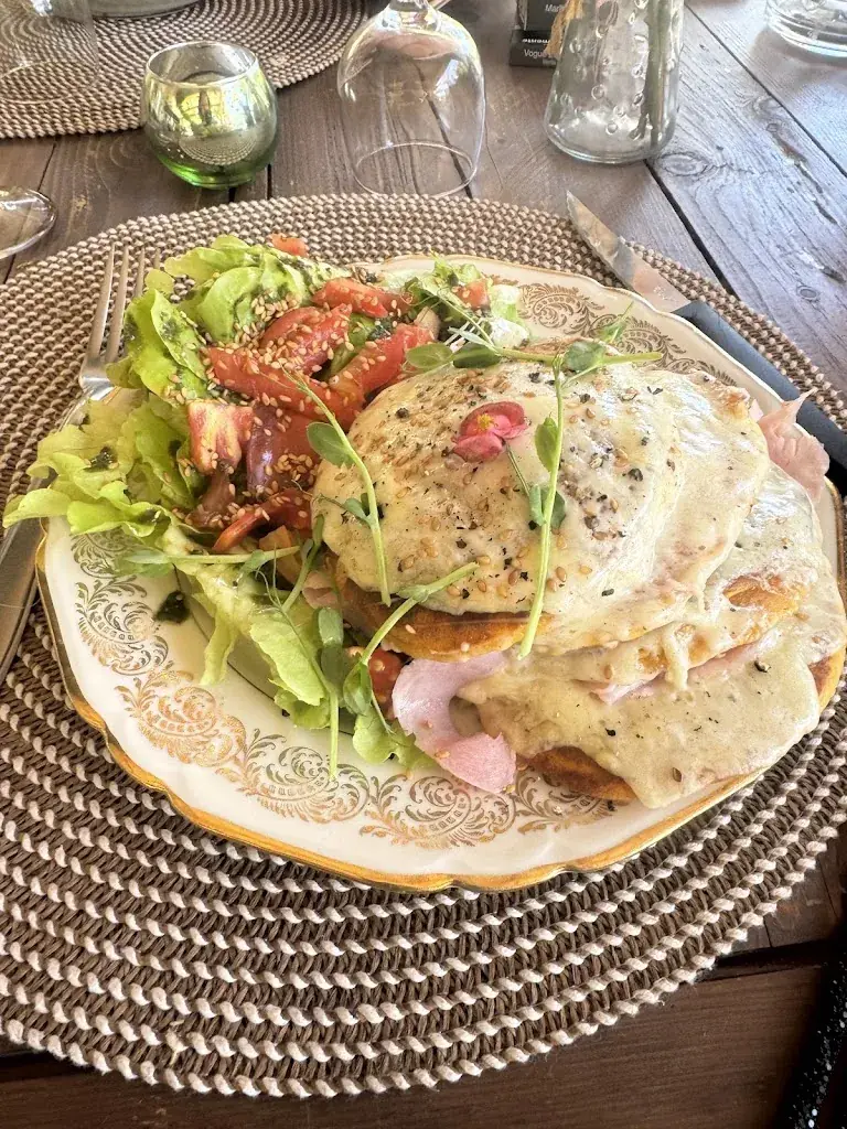 Vero Micheli_Les Gourmandises Mi Piace_Prunelli-di-Fiumorbo_review