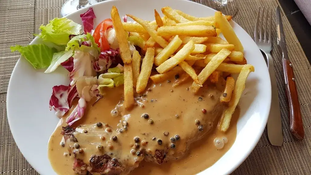 Auberge Midi-Minuit restaurant in Sarrola-Carcopino