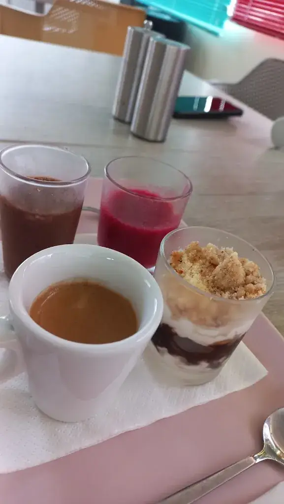 AD CD_Brasserie LM_Sarrola-Carcopino_review