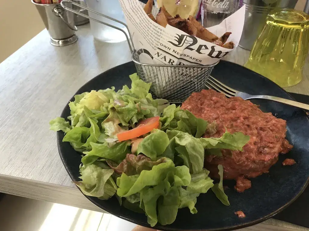 Ana Ortega_Brasserie LM_Sarrola-Carcopino_review